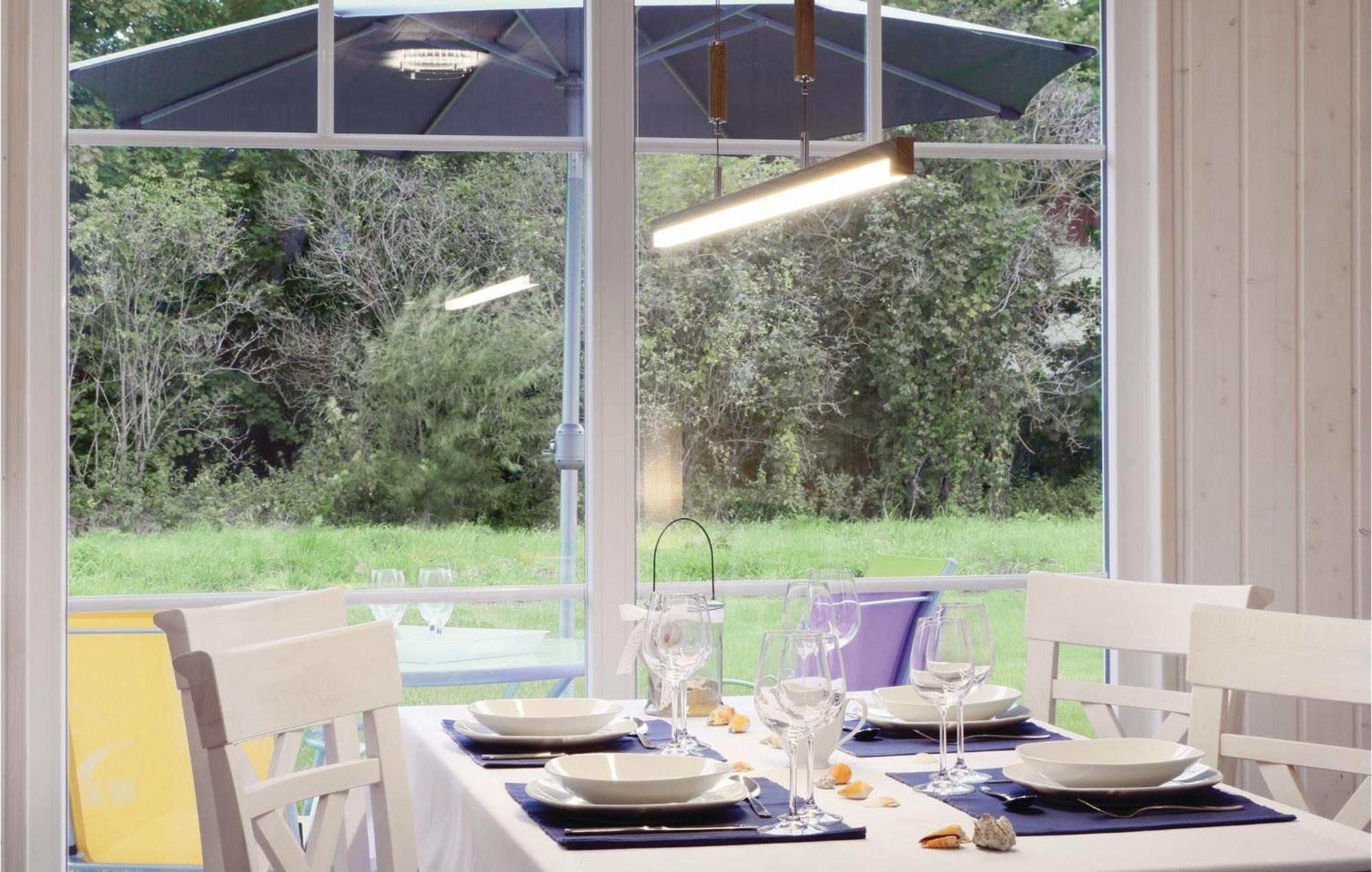 Amazing home in Zerpenschleuse with 2 Bedrooms&WiFi Exterior foto